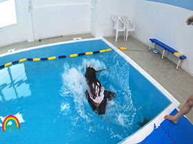 競泳水着Ｊ系鬼畜集団水責めレ×プ 佐藤しお　サンプル画像14